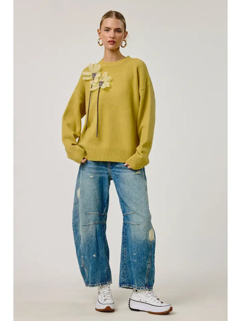 Bloom Appliqué Sweater Pullover